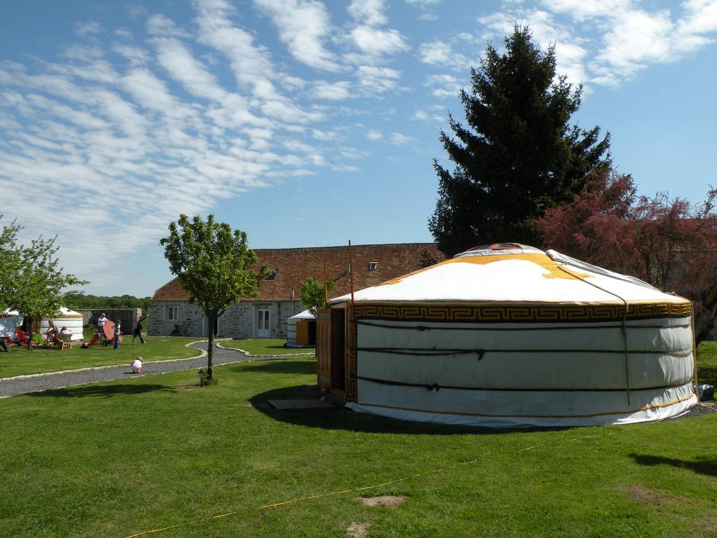 Yourte Nomade-Lodge Les Ecrennes Dış mekan fotoğraf