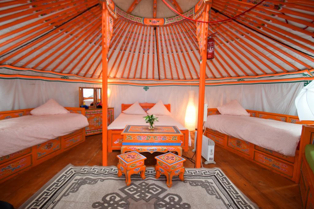Yourte Nomade-Lodge Les Ecrennes Dış mekan fotoğraf
