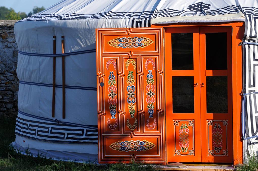 Yourte Nomade-Lodge Les Ecrennes Dış mekan fotoğraf